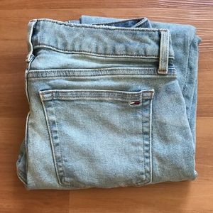 NWOT Tommy Hilfiger Boyfriend Jeans. Size 0